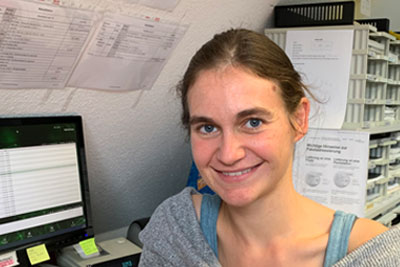 Türgriff Shop Schröder - Online Shop für Türgriffe - Frau Engels - Auftragsbearbeitung und Kundenbetreuung Türgriff Shop Schröder - Online Shop für Türgriffe - Frau Engels - Auftragsbearbeitung